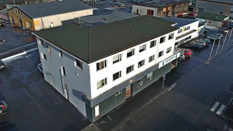 Félagssmiðstöðin, Féló